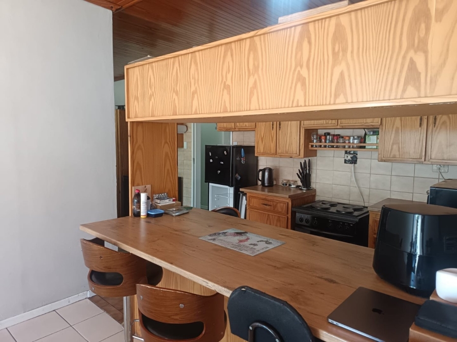 4 Bedroom Property for Sale in Heuwelsig Northern Cape